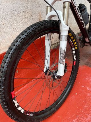 Bicicleta Scott Scale 20 (fibra de carbono) 