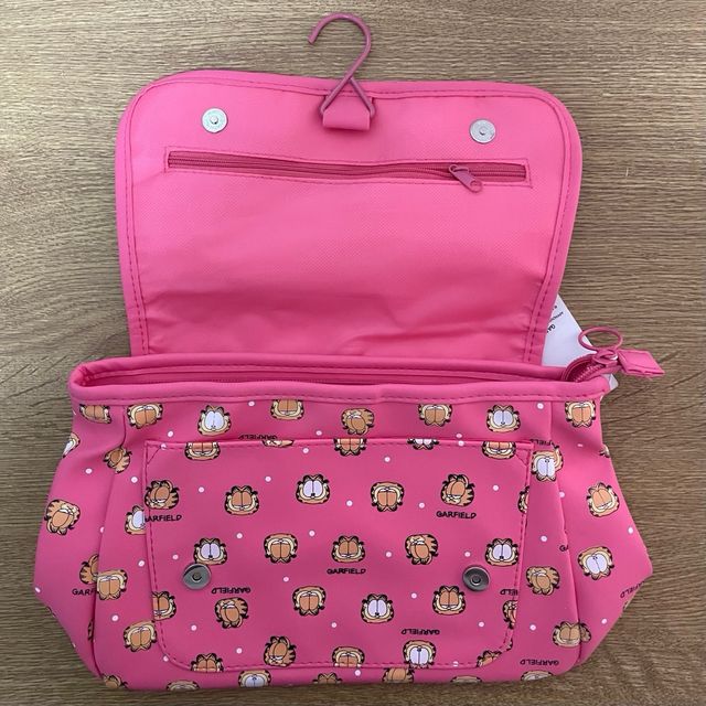 Neceser rosa de Garfield con etiqueta, sin usar