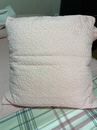 Juego de edredon, colcha y cojines