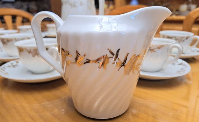 Antigüedades. Juego café Royal Gijón