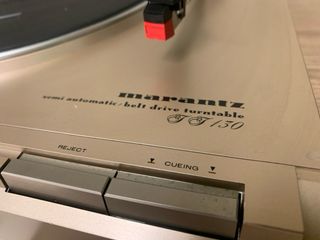 Bellissimo Giradischi Marantz TT130