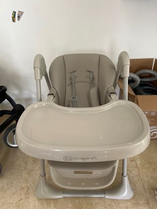 Se vende trona para niño con muy poco uso