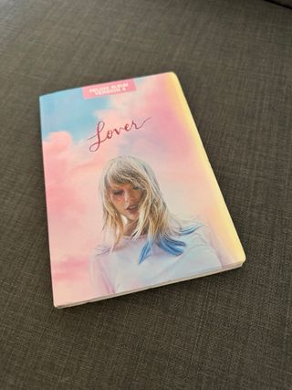 Taylor swift lover version 4 CD