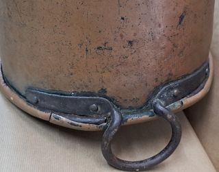 Antigua olla de cobre siglo XIX