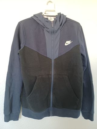 Sudadera Nike talla 147-158cm.