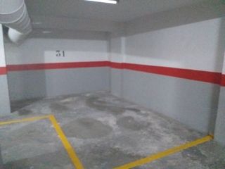Plaza de garaje amplia en venta. Para coche y moto