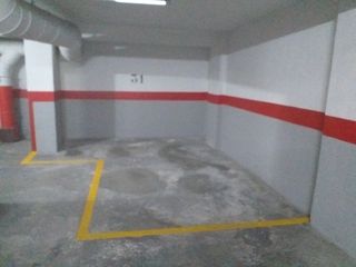 Plaza de garaje amplia en venta. Para coche y moto