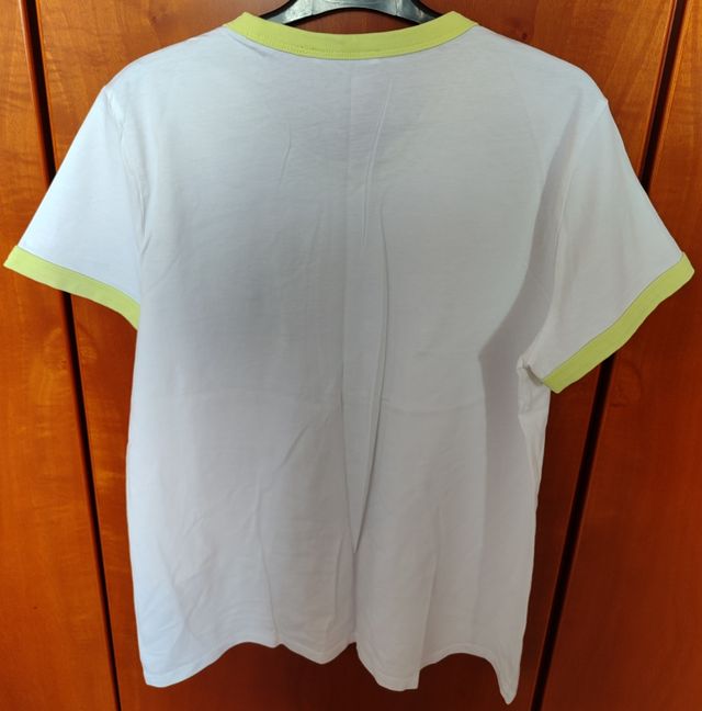 T-shirt bianca con scritta Love