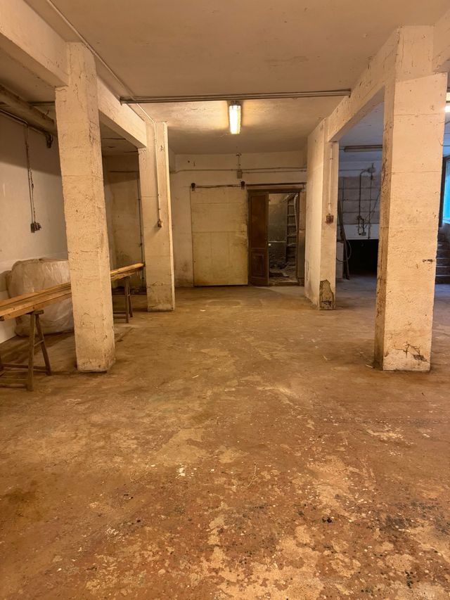 Local/Oficina en venta o arquiler  692 06 10 12