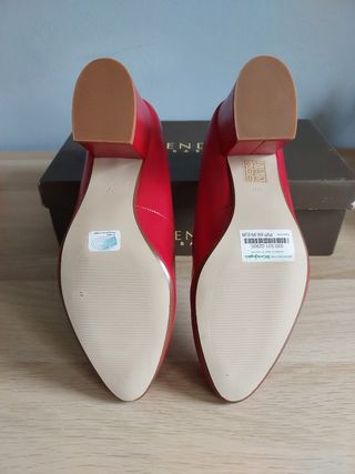 Zapatos rojos de Zendra