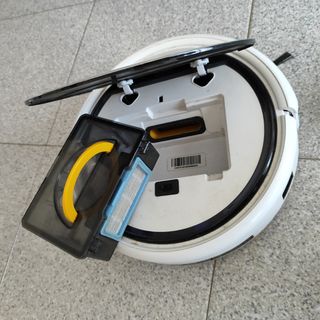 Robot aspirapolvere per pavimenti