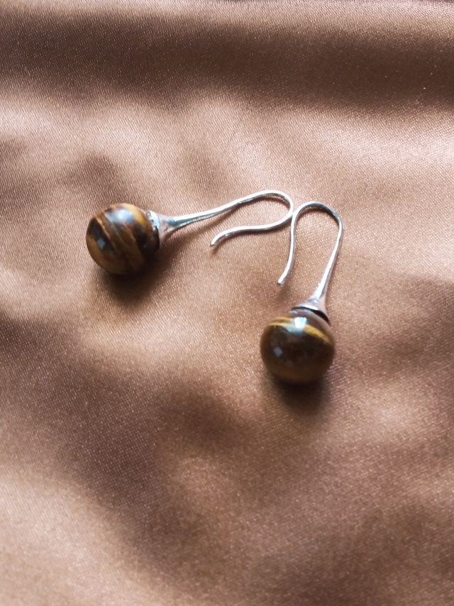 Bolso, fular y pendientes vintage