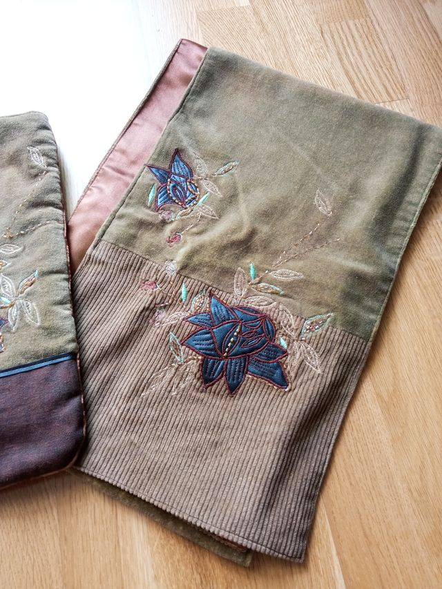 Bolso, fular y pendientes vintage