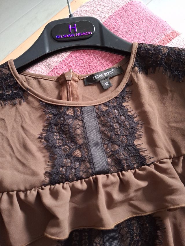 Abito in pizzo e ruches