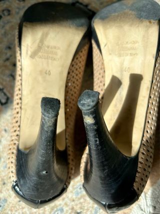 Zapatos de tacón camel y negro Pedro Miralles T.40