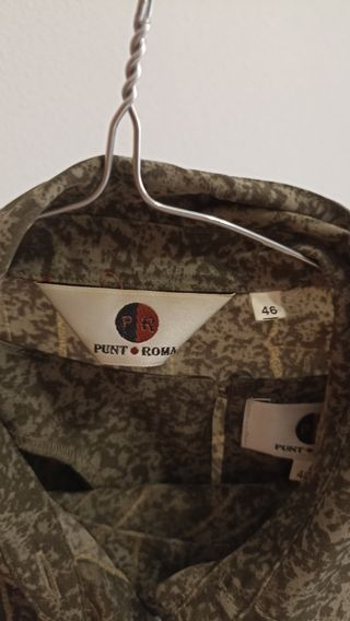 Conjunto blusa, falda, camisa Punto Roma