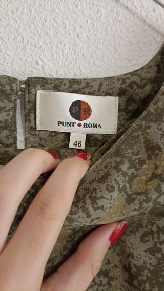 Conjunto blusa, falda, camisa Punto Roma