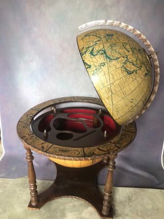 Mueble bar globo terraqueo