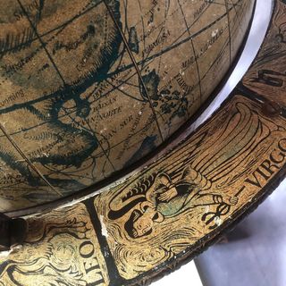 Mueble bar globo terraqueo