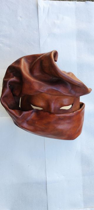 Maschera artistica di cuoio 