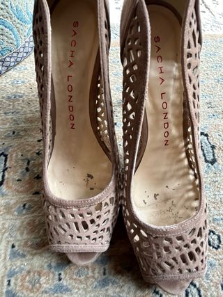 Zapatos de tacón ante nude Sacha London
