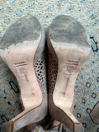 Zapatos de tacón ante nude Sacha London