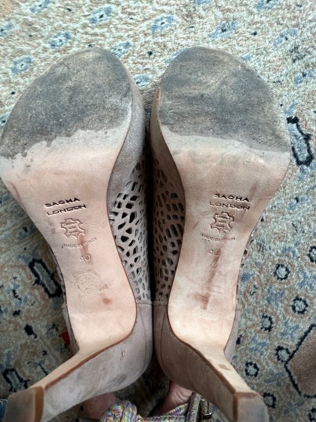 Zapatos de tacón ante nude Sacha London 