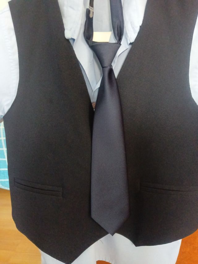 Traje niño talla 10