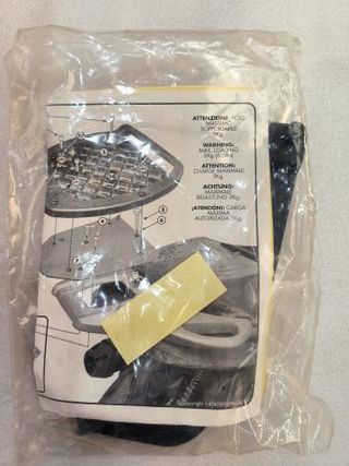 Herraje. Soporte maleta. Kymco Agility 08-13