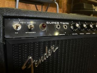 Fender Super Twin 1975 Amplificador guitarra