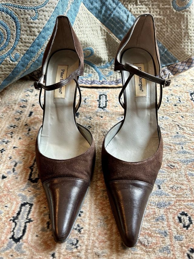 Zapatón ante color chocolate Pilar Burgos