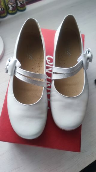 Zapatos de niña