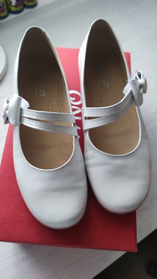 Zapatos de niña