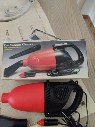 Piccolo aspirapolvere macchina . Vintage