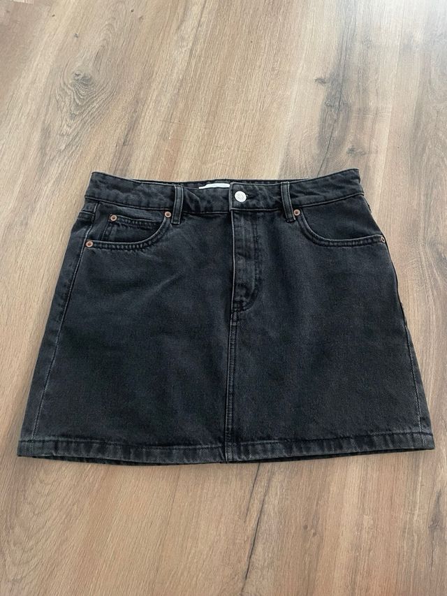falda corta vaquera negra