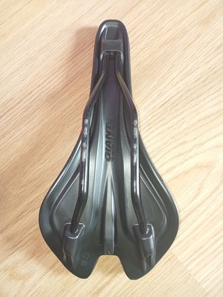 Sillín GIANT Contact Forward