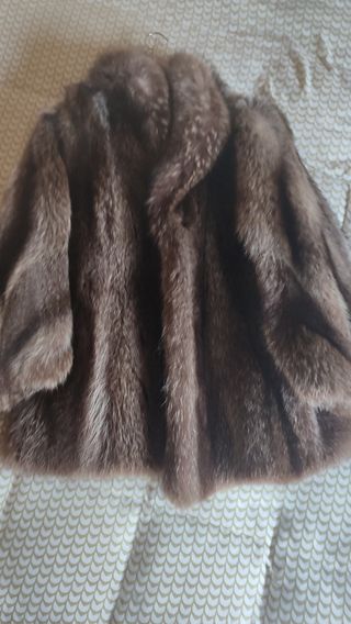 CHAQUETÓN DE PIEL 