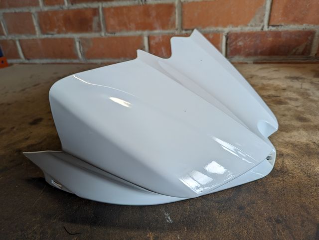 Tapa delantera depósito Yamaha r1 07-08