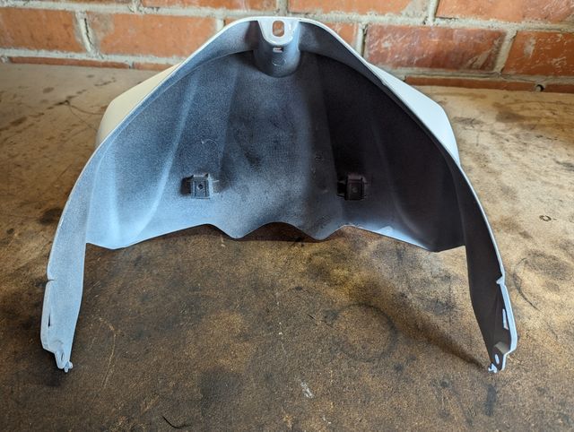 Tapa delantera depósito Yamaha r1 07-08