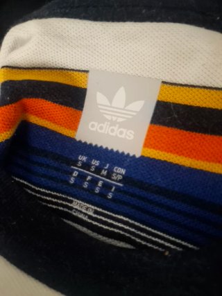 Camisa Adidas Talla S multicolor