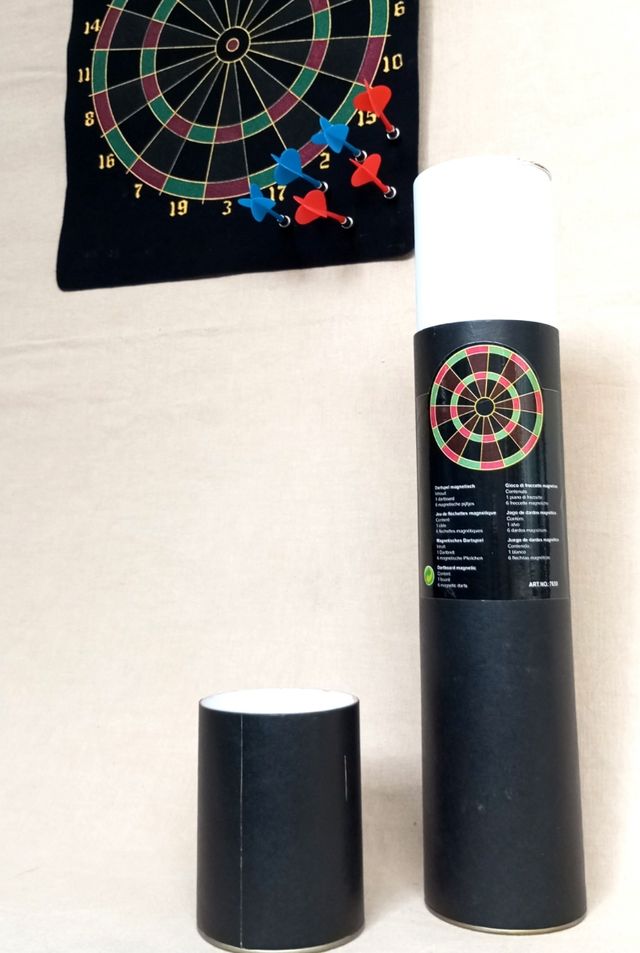 Dardos y diana magnéticos 