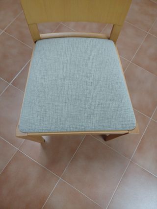 Mesa comedor extensible + 4 sillas