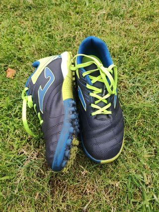 Botas de fútbol multitaco talla 36