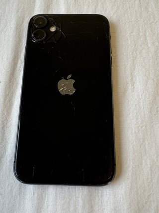 Iphone 11 64gb con cargador y airpods de 1ª g