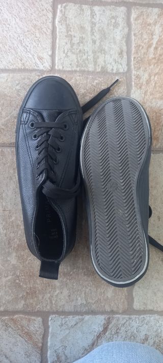 Zapatos puntera de goma