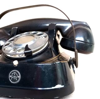 Teléfono antiguo RTT 56 B