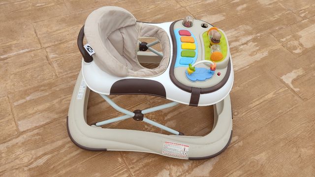 Tacatá andador infantil