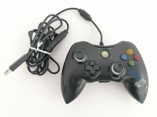 Mando Xbox 360s Gamepad Mad Catz con cable Negro