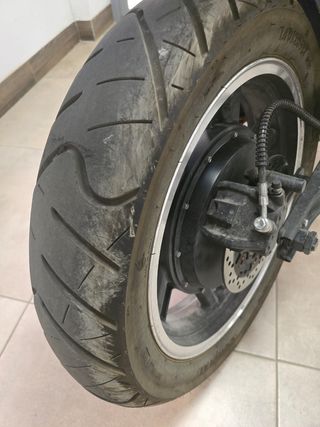 Moto eléctrica Ebroh Bravo GLE roja