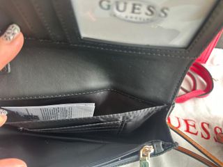 OFERTA !! Cartera - Bolsito Guess